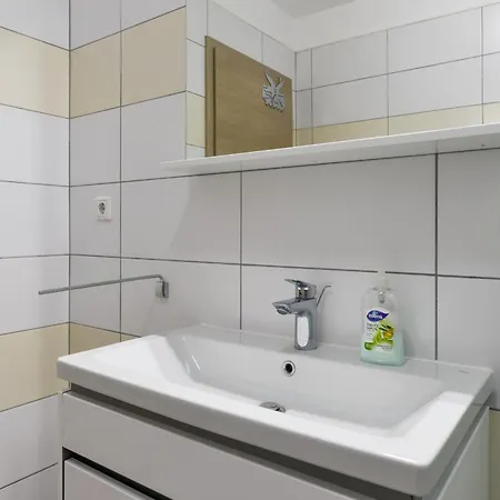 Martin Mit Beheiztem Pool With Heated Pool Διαμέρισμα Bibinje
