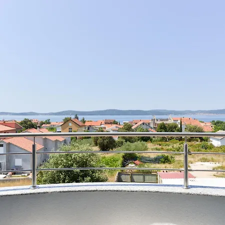 Martin Mit Beheiztem Pool With Heated Pool بيبينيا