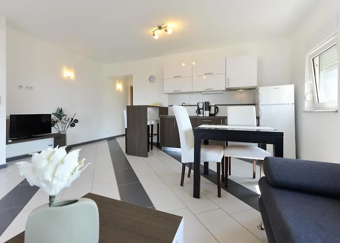 Martin Mit Beheiztem Pool With Heated Pool Apartman *