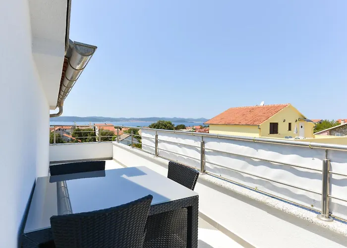 Apartman Martin Mit Beheiztem Pool With Heated Pool Bibinje