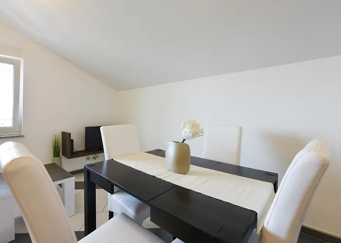 Martin Mit Beheiztem Pool With Heated Pool