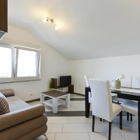 Apartament Martin Mit Beheiztem Pool With Heated Pool