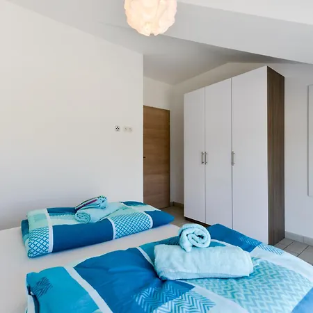 Martin Mit Beheiztem Pool With Heated Pool Apartament