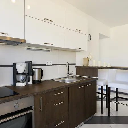 Martin Mit Beheiztem Pool With Heated Pool Apartament *