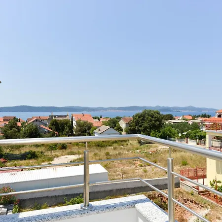 Martin Mit Beheiztem Pool With Heated Pool Bibinje
