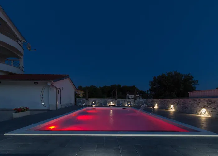 Apartmán Martin Mit Beheiztem Pool With Heated Pool *