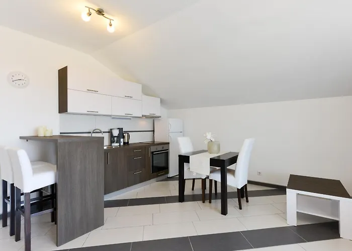 Apartmán Martin Mit Beheiztem Pool With Heated Pool