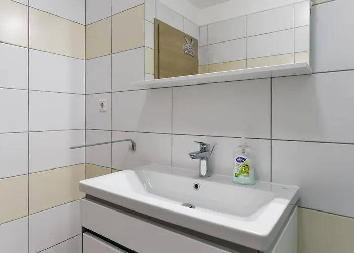 Martin Mit Beheiztem Pool With Heated Pool Apartmán Bibinje